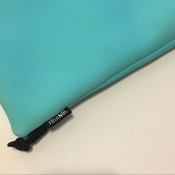 XS Triangl Top, Bottom & Dust Bag - Picture 2 of 6